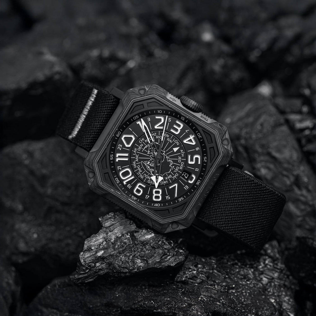 Moon GMT XK1 - SPACEFOX